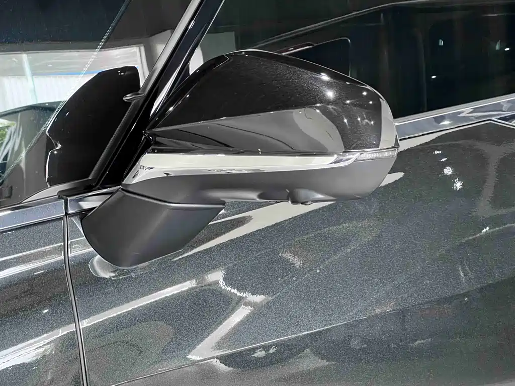 Lexus LM 2023 350h 7-Seat Grandeur Edition