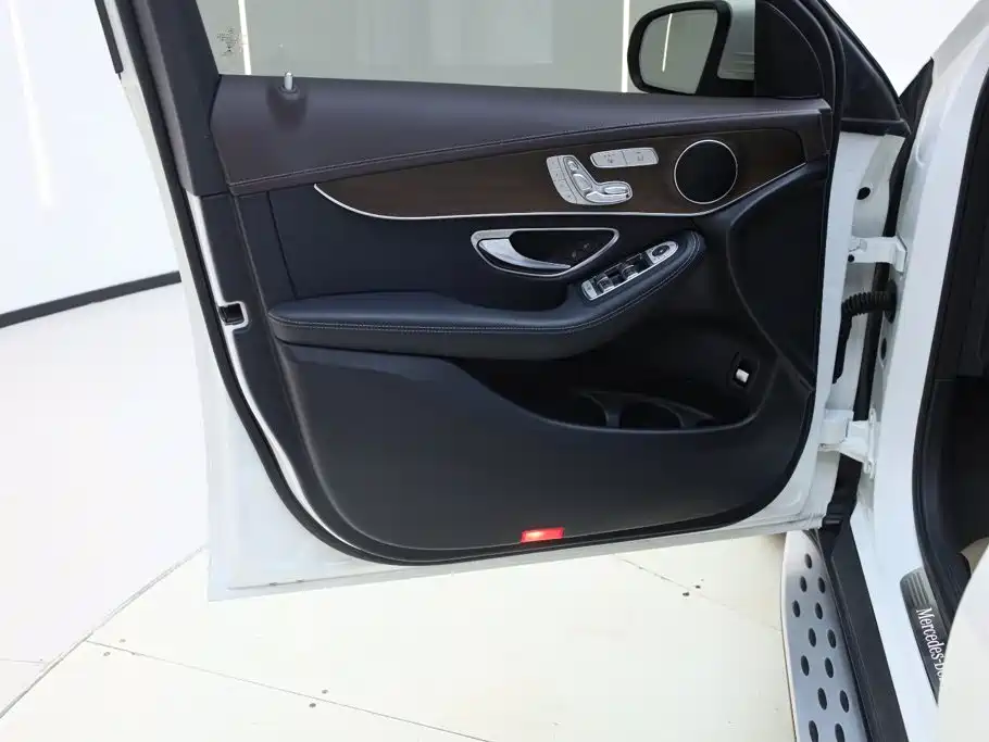 Mercedes-Benz GLC 2021 GLC 260 L 4MATIC Luxury Edition