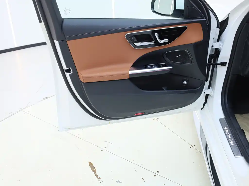 Mercedes-Benz C-Class 2022 Model Year Restyled C 260 L Sport Edition