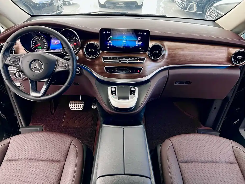 Mercedes-Benz V-Class 2021 260 L Long Wheelbase Luxury Edition