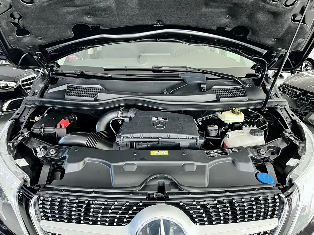 Mercedes-Benz V-Class 2021 260 L Long Wheelbase Luxury Edition