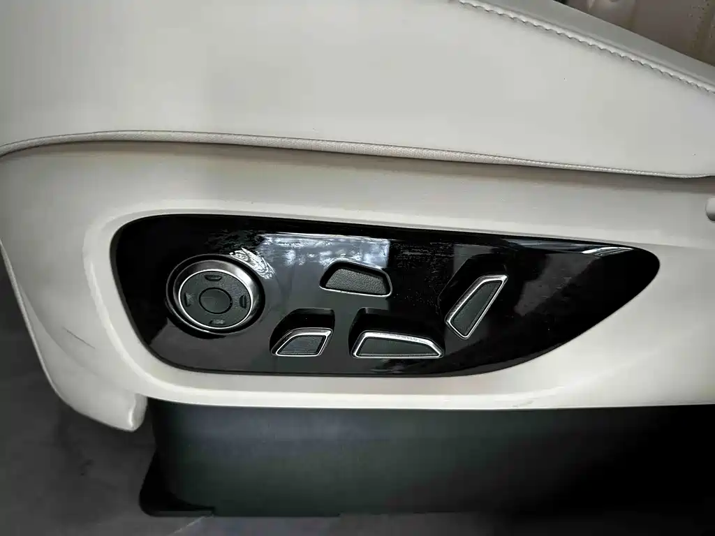 Shenlan S09 2025 Edition Four-Wheel Drive Ultra+ High-End Version