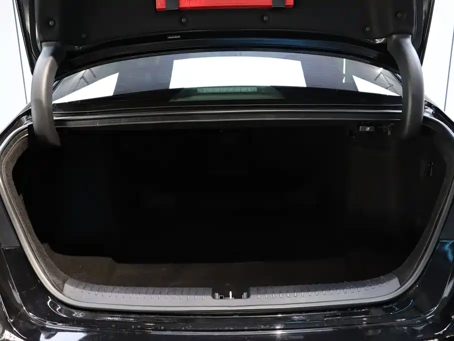 Inspire 2023 260TURBO Elegant Edition