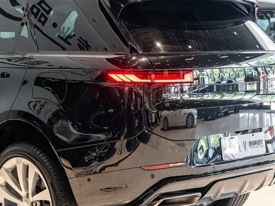 Range Rover Sport P510e Plug-in Hybrid First Edition 2023