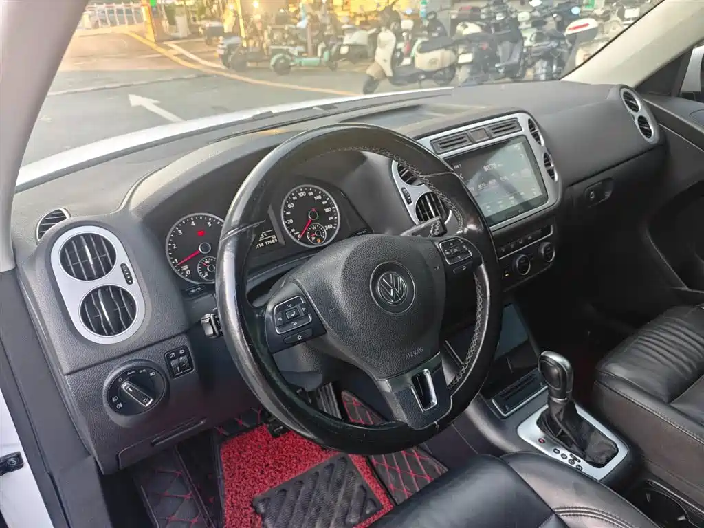 Tiguan 2015 1.8TSI Automatic 2WD Comfort Edition