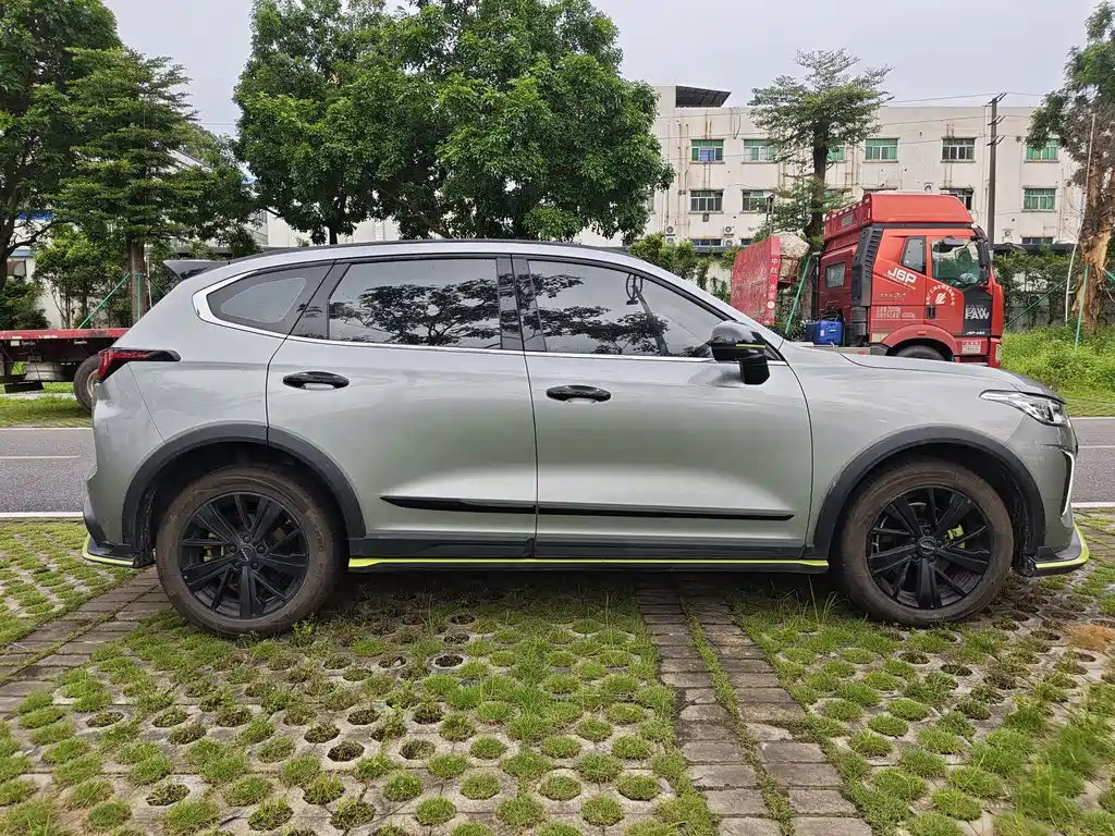 Haval H5 2021款 激擎版 1.5T 黄金兔