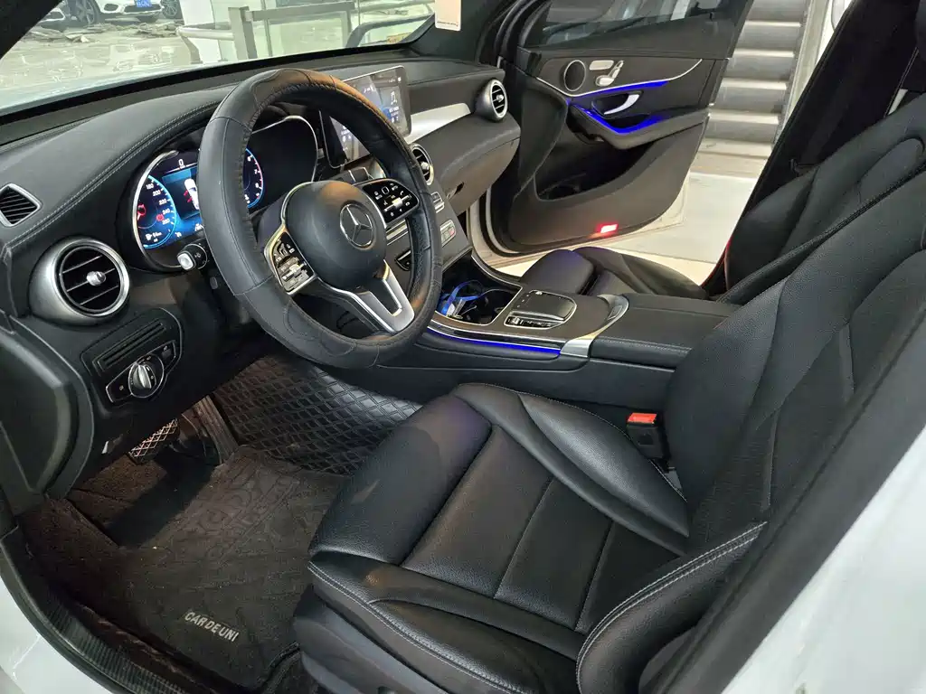 Mercedes GLC Coupe 2020 GLC 300 4MATIC Coupe SUV