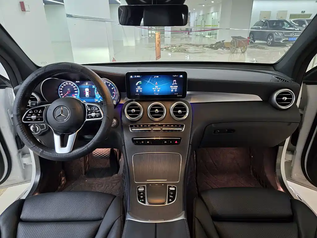Mercedes GLC Coupe 2020 GLC 300 4MATIC Coupe SUV