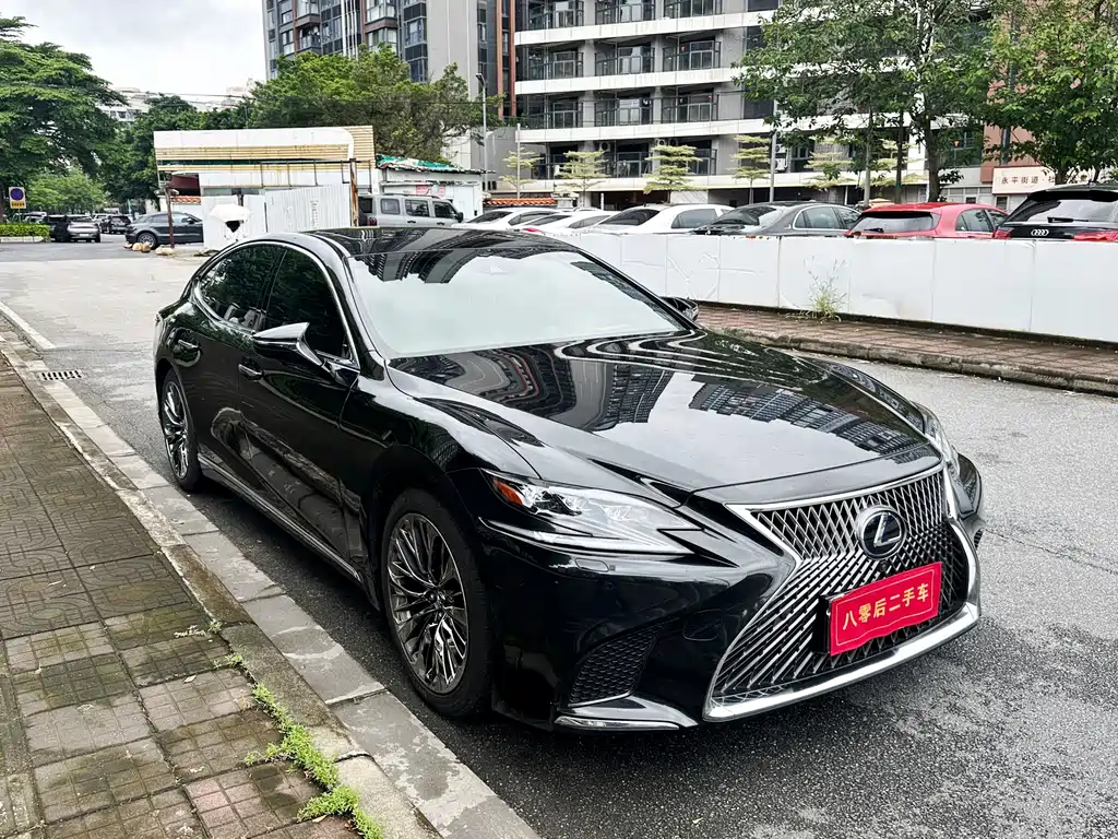 Lexus LS 2018 500h Executive Edition National VI