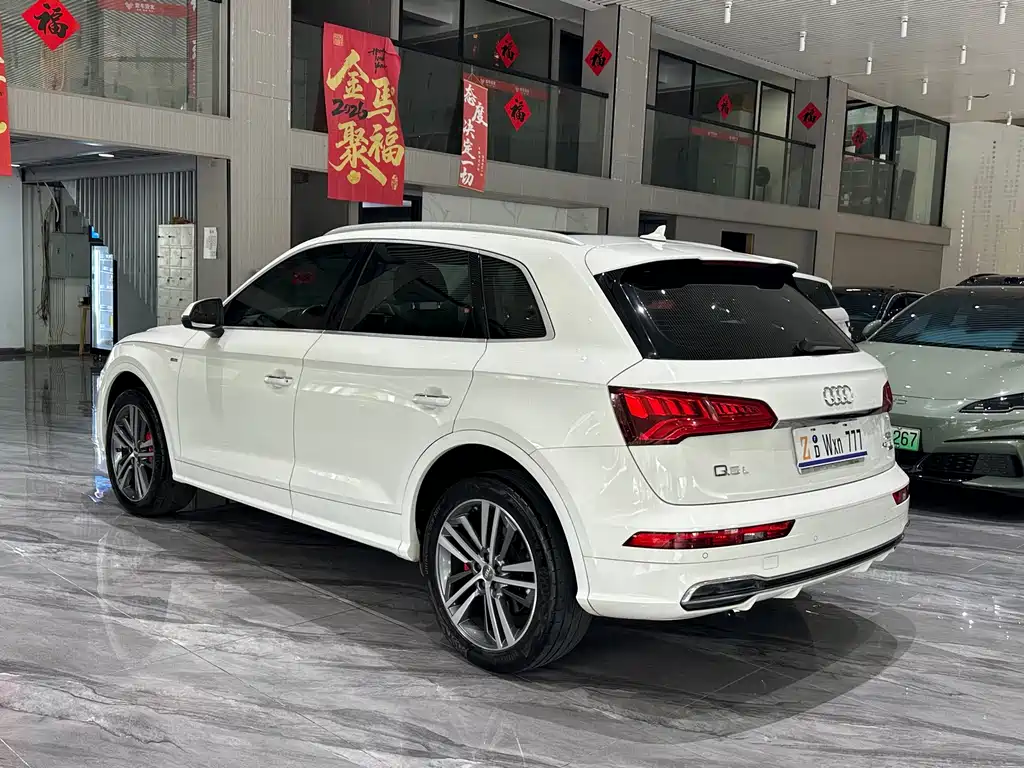 Audi Q5L 2018 45 TFSI Premium Fashion Edition National V