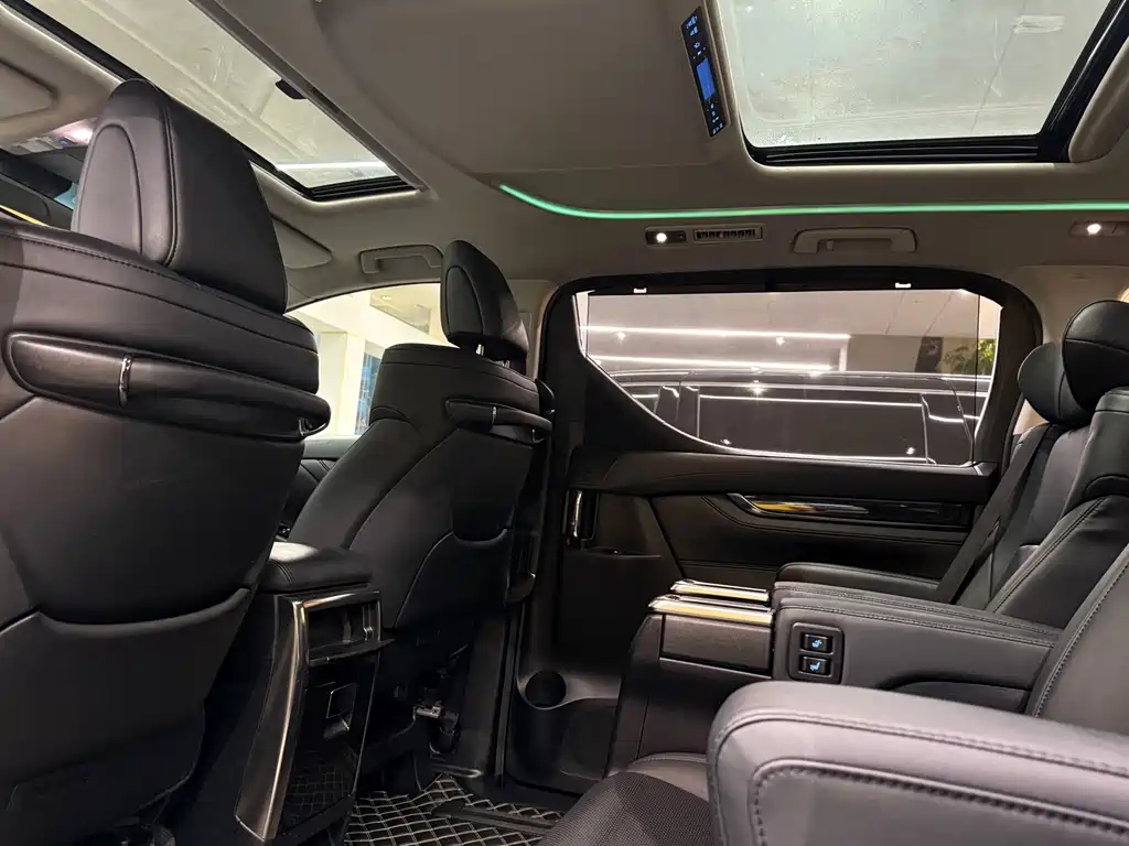 Alphard 2018 3.5L Luxury Edition