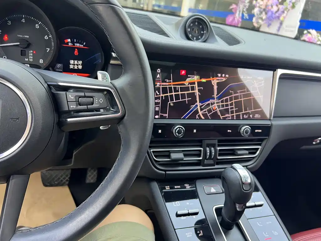 Macan 2023 2.0T