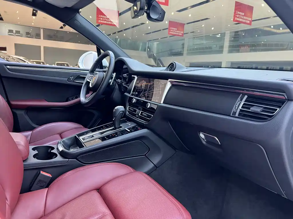 Macan 2023 2.0T