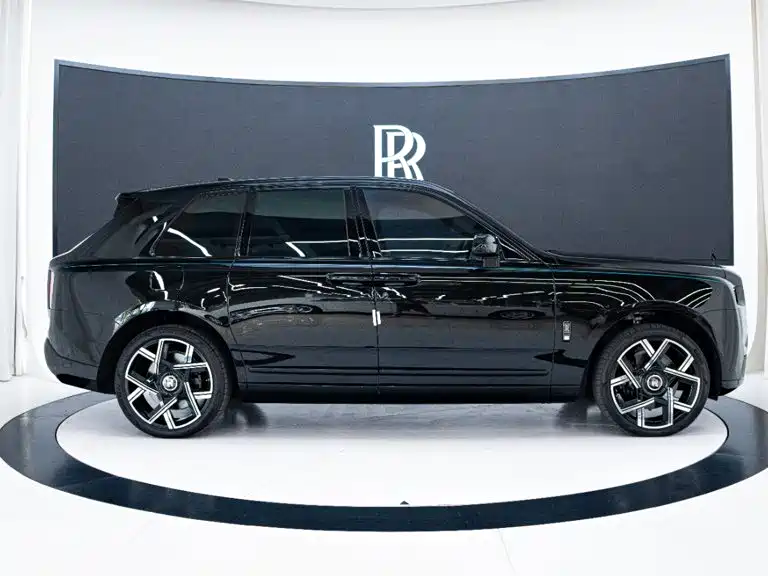 Rolls-Royce Phantom 2024 Black Badge