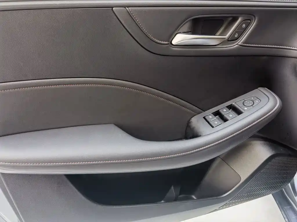 Roewe i5 2023 Model 1.5L CVT Luxury Edition