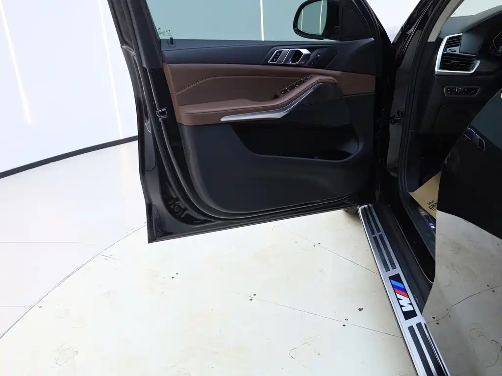 BMW X5 (Import) 2019 model xDrive40i M Sport Package