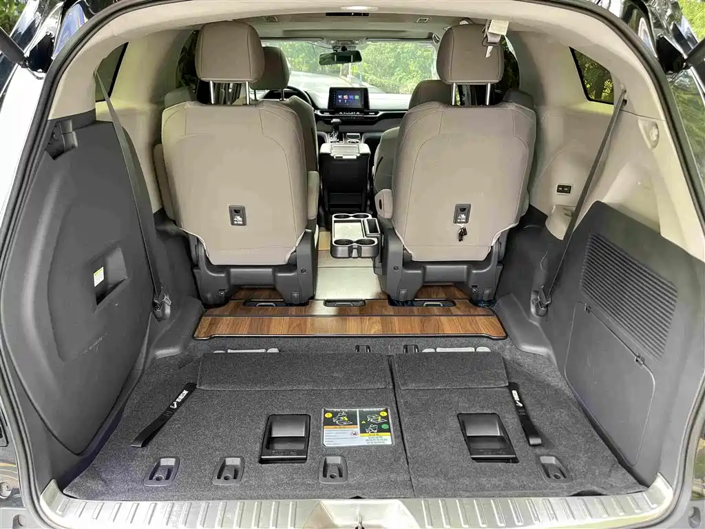 Sienna 2021 2.5L Hybrid Comfort Edition