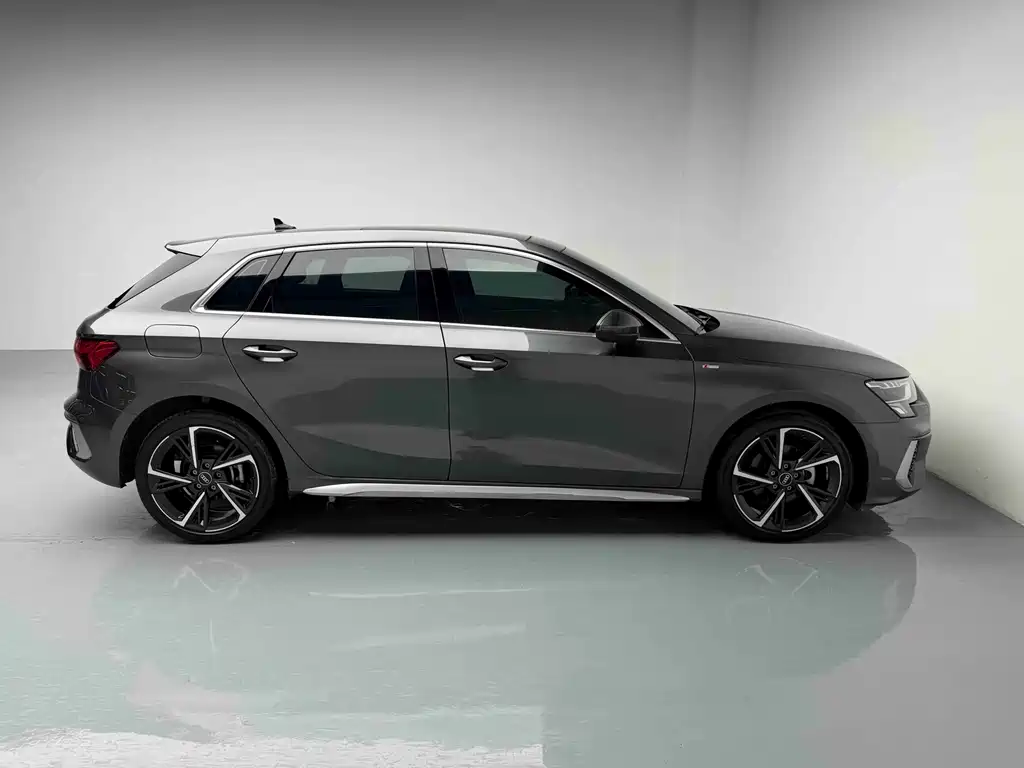 Audi A3 2024 Sportback 35 TFSI Fashion Sport Edition