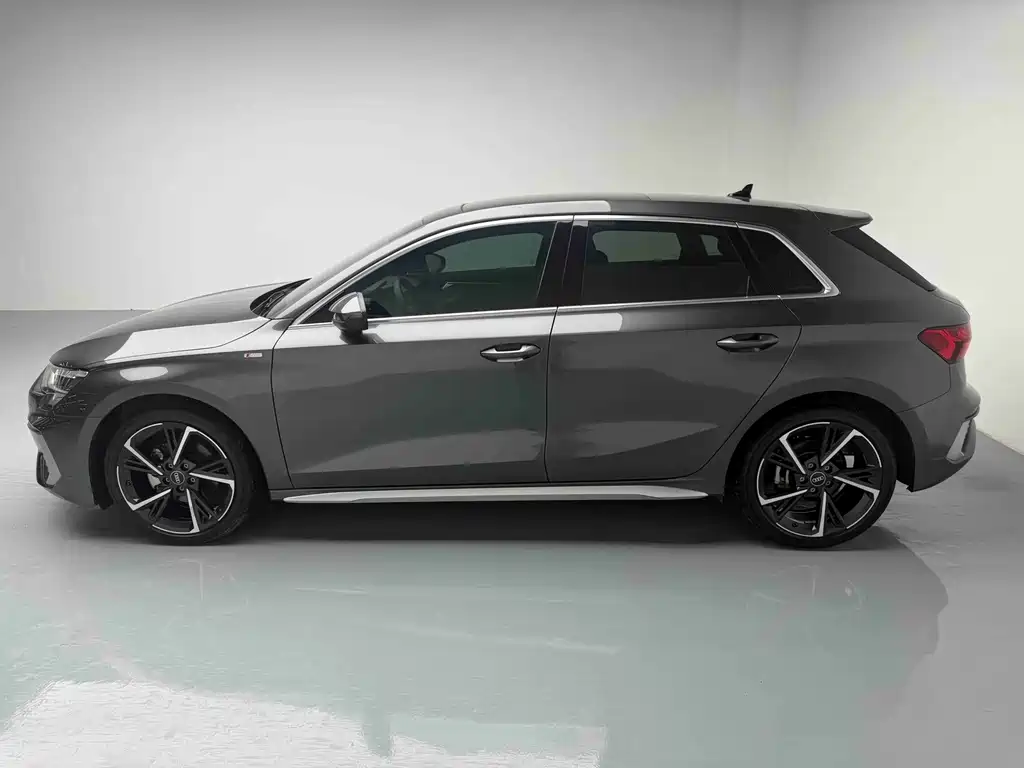 Audi A3 2024 Sportback 35 TFSI Fashion Sport Edition