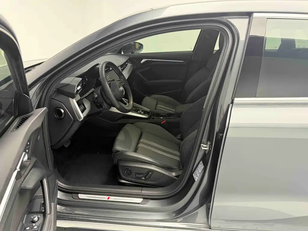 Audi A3 2024 Sportback 35 TFSI Fashion Sport Edition