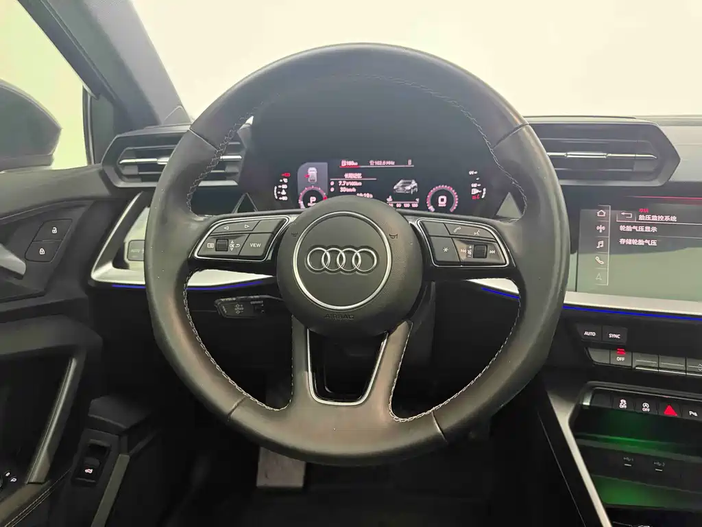Audi A3 2024 Sportback 35 TFSI Fashion Sport Edition