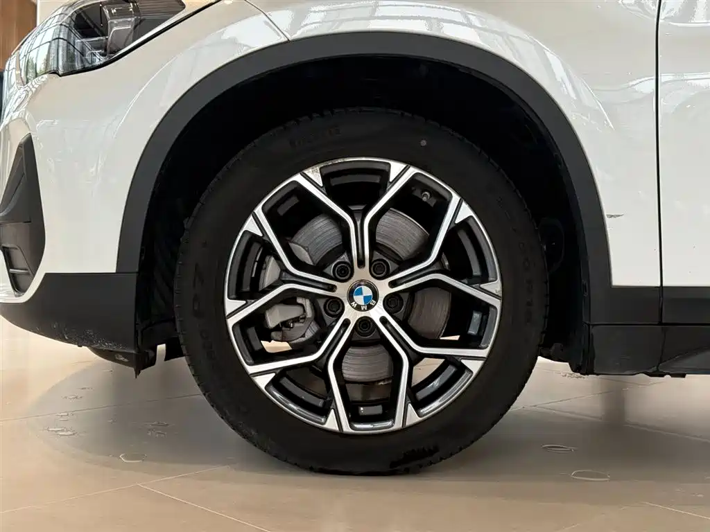 BMW X1 2022 sDrive25Li Leading Edition
