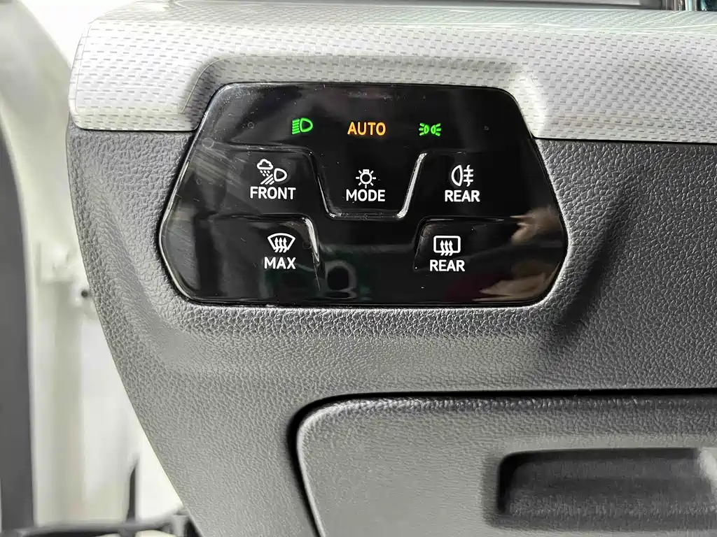 Lingtu 2022 Lingtu L 280TSI DSG Cool Version