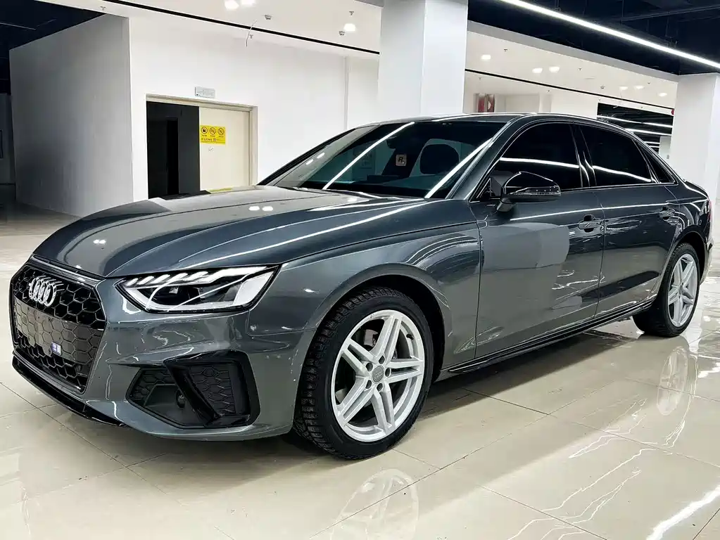 Audi A4L 2023 40 TFSI Luxury Dynamic Edition