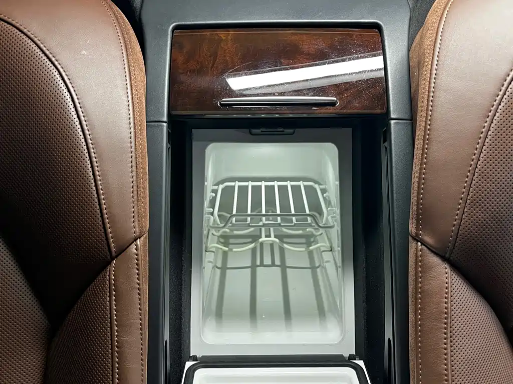 Audi A8 2013 model A8L 6.3 FSI W12 quattro flagship edition