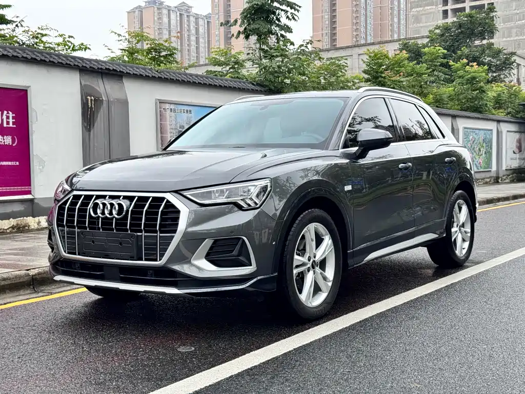 Audi Q3 2022 35 TFSI Fashion Elegance Edition