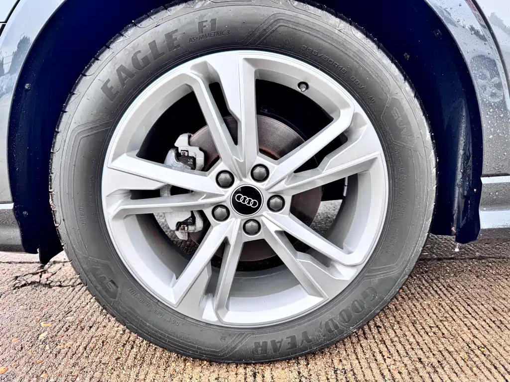 Audi Q3 2022 35 TFSI Fashion Elegance Edition