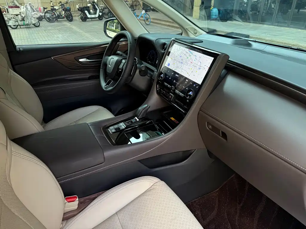 2024 Crown Hybrid 2.5L Prestige Edition