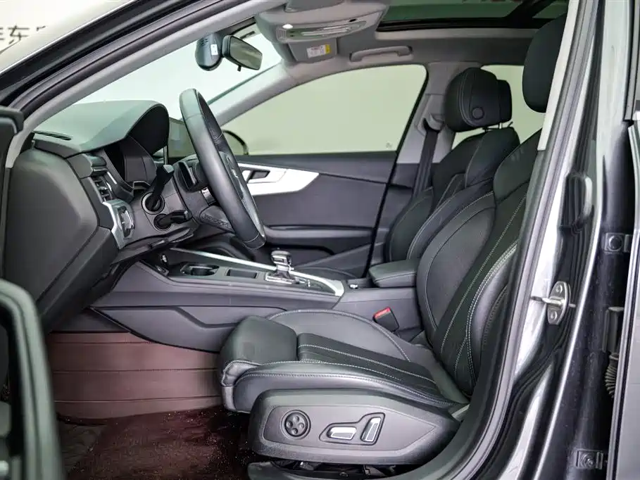 Audi A4L 2024 40 TFSI Fashion Dynamic Edition