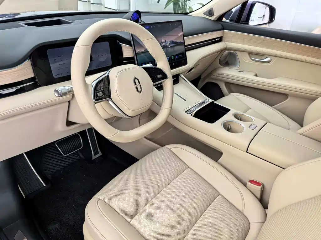 SUV M5 2025 Edition Range-Extended Ultra 4WD Version