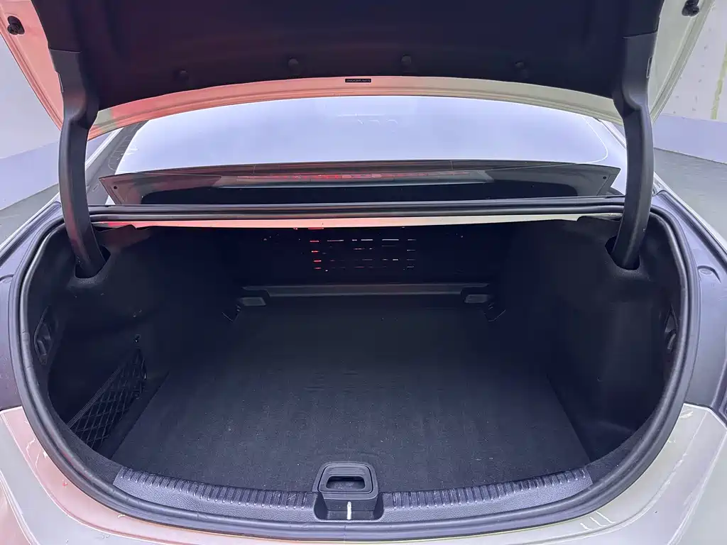 Mercedes-Benz C-Class 2023 C 260 L Night Motion Edition