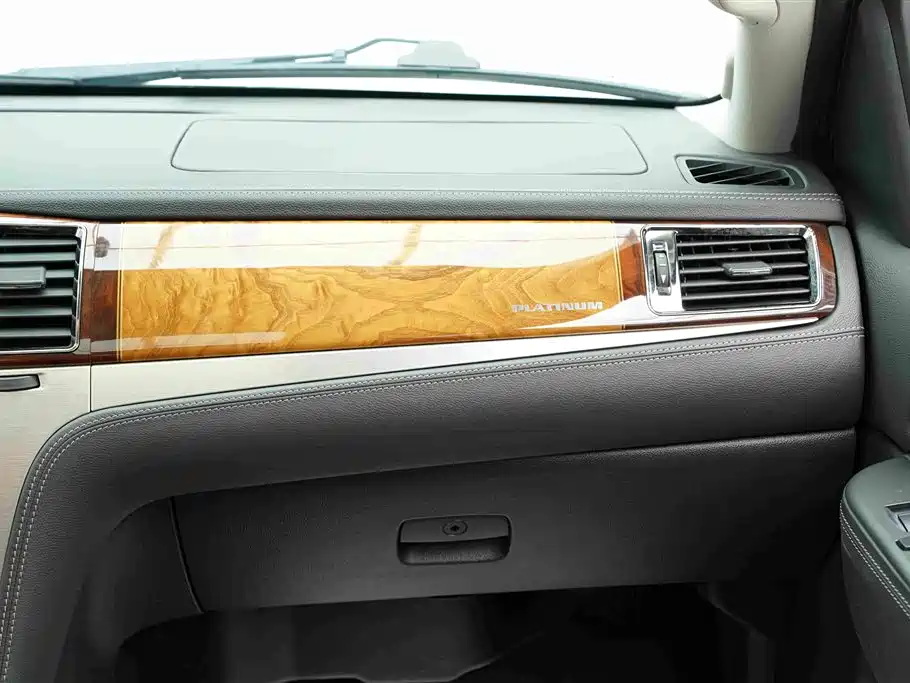 Escalade ESV Platinum Extended Length 2013