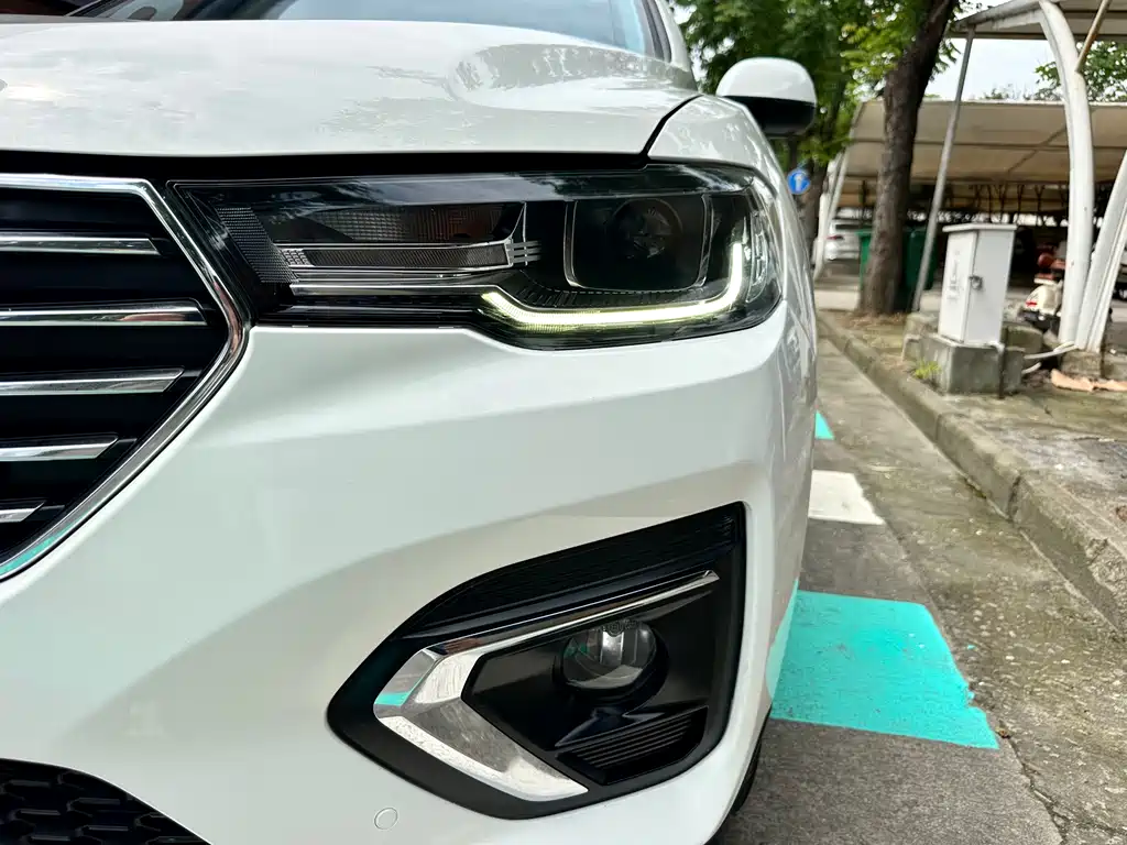 Haval H2s 2018 Blue Label 1.5T Dual Clutch Luxury Edition