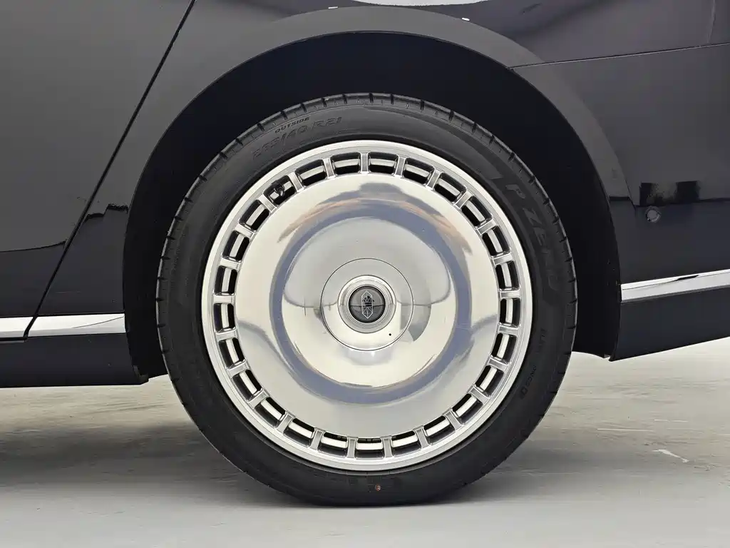 尊界S800 2025 Edition Range-Extended Starlight Executive 4-Seater (896-line LiDAR)
