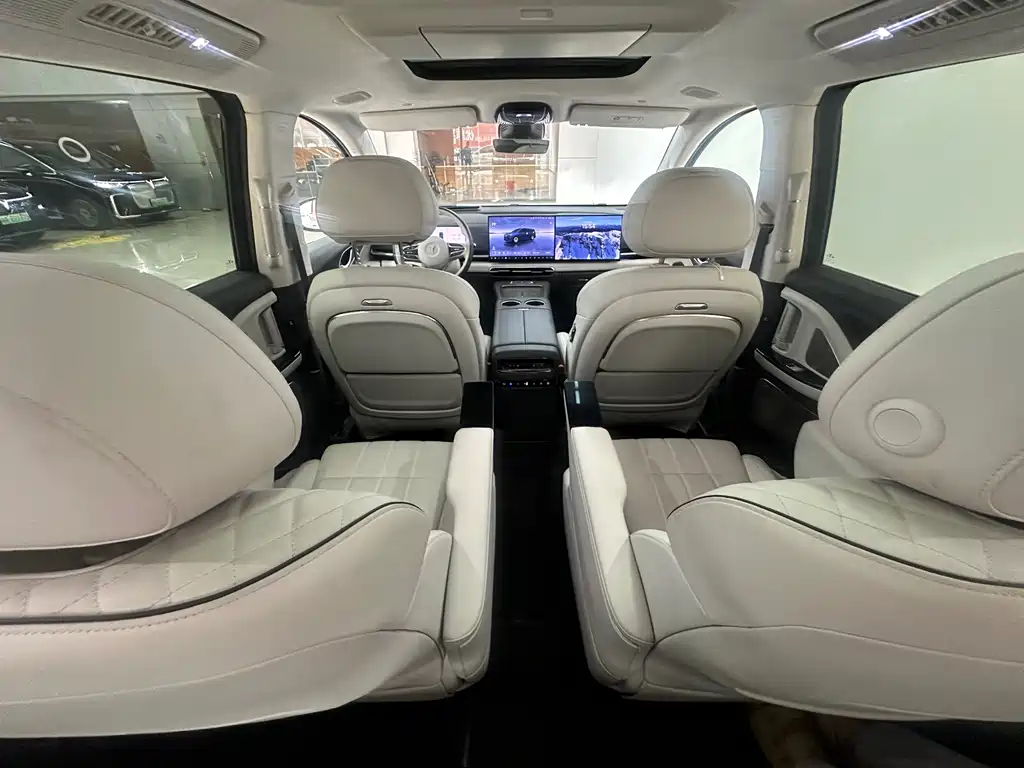 Dreamer 2025 PHEV Four-Wheel Drive Flagship Kunpeng Edition