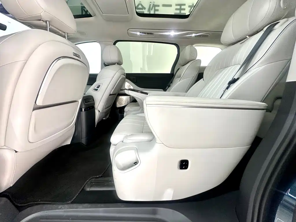 Dreamer 2025 PHEV Four-Wheel Drive Flagship Kunpeng Edition