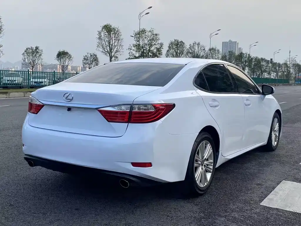 Lexus ES 2014 250 Elite Edition
