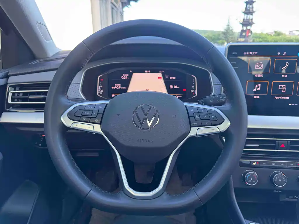 Lingyi 2023 Model 1.5L Automatic Five Million Edition