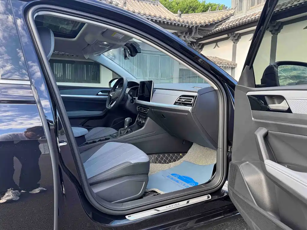 Lingyi 2023 Model 1.5L Automatic Five Million Edition