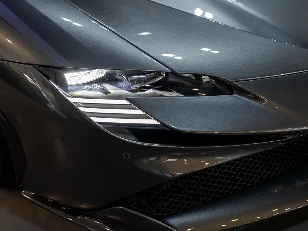 SF90 Spider 2021