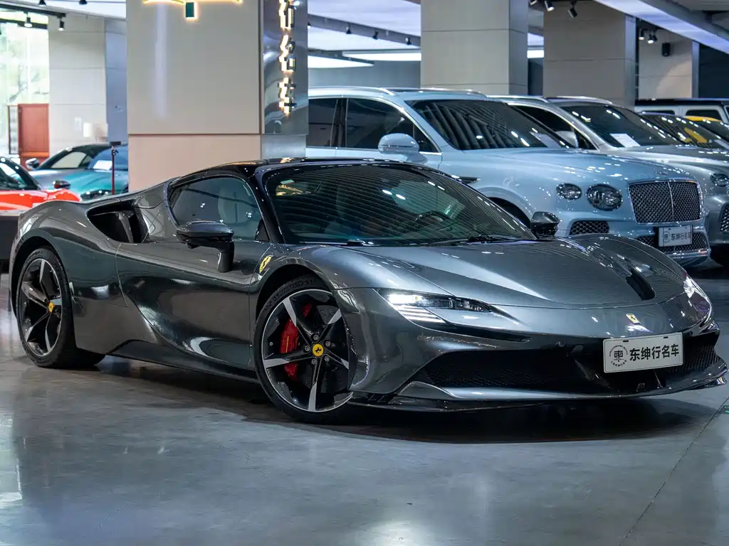 SF90 Spider 2021