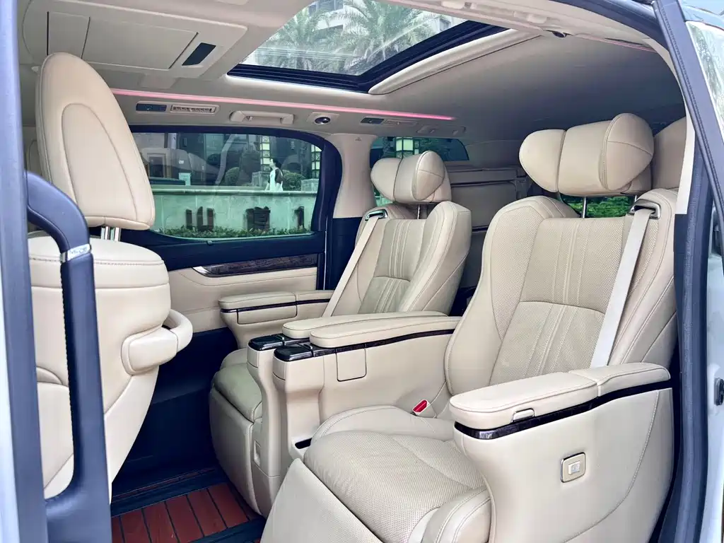 Alphard 2021款 Hybrid 2.5L Prestige Edition