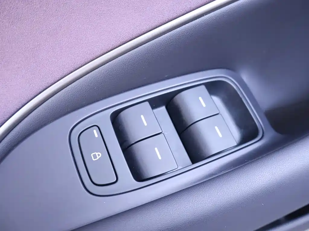 Xiaomi SU7 2024 Edition Rear-wheel Drive Long Range Intelligent Driving Version