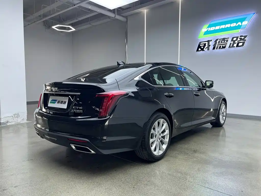 Cadillac CT5 2023 28T Luxury (Standard)