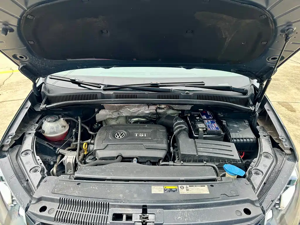 Shangri-La 2018 380TSI Premium 7-seater