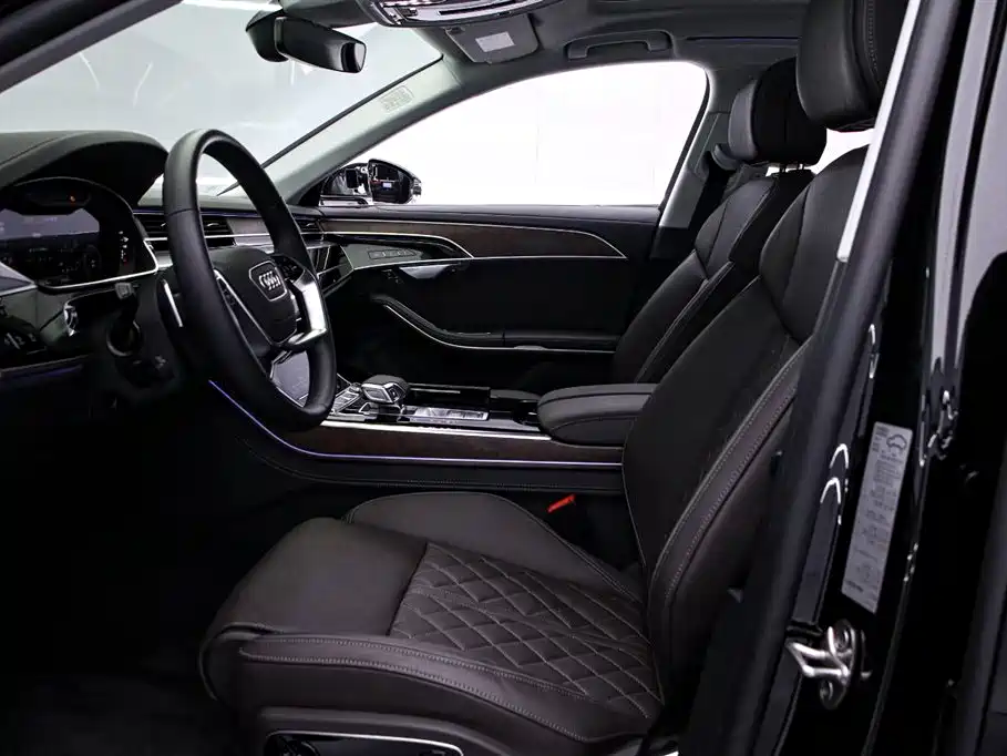 Audi A8 2024 model A8L 50 TFSI quattro Premium Edition
